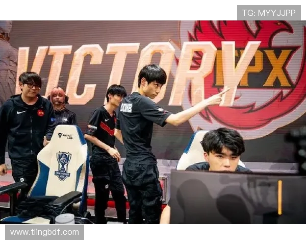 和平精英巨献：深入解析FPX团队的技术创新与游戏策略