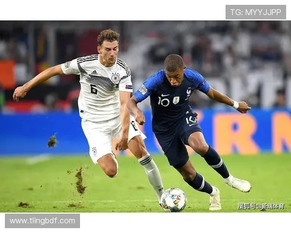 10月17日法国与德国足球友谊赛精彩对决回顾与分析
