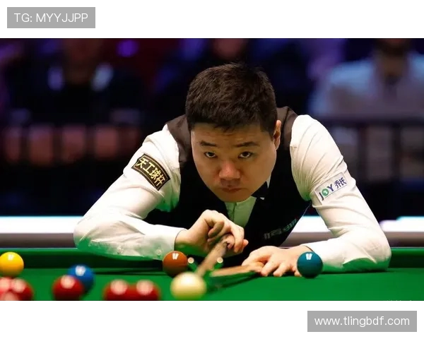 斯诺克传奇对决希金斯与丁俊晖谁能笑到最后的精彩较量 斯诺克传奇对决希金斯与丁俊晖谁能笑到最后的精彩较量