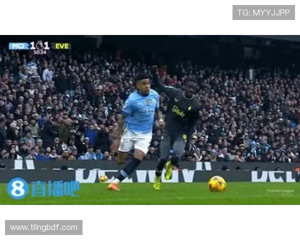 曼城与埃弗顿激战正酣最终比分揭晓引发热议