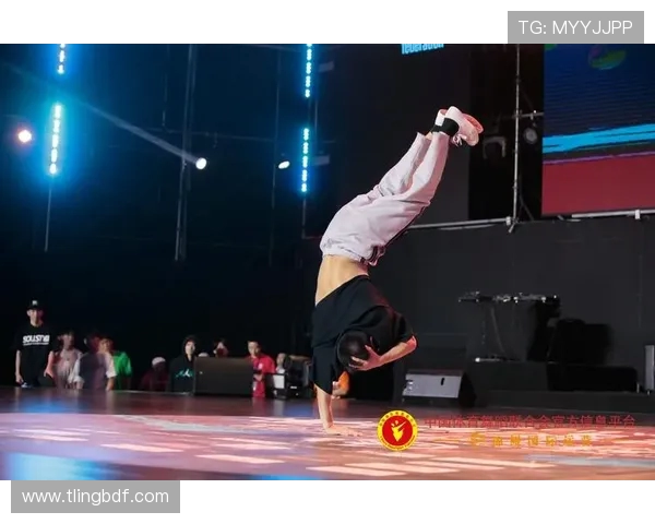 重庆街舞队在世界攀岩锦标赛中的意识表现与团队协作分析