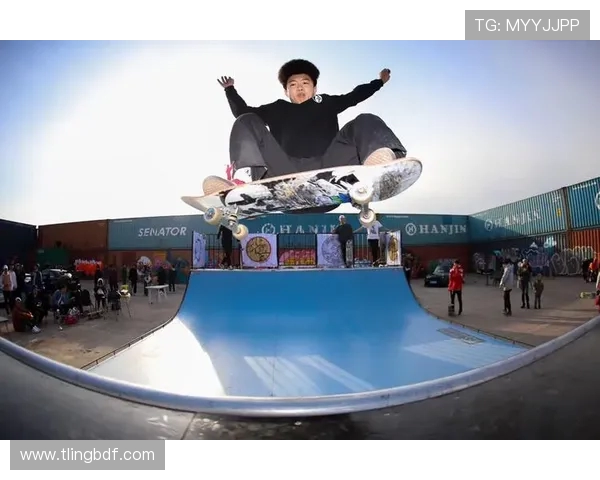 杭州滑板队灵活性创新高引领全国滑板运动新风潮